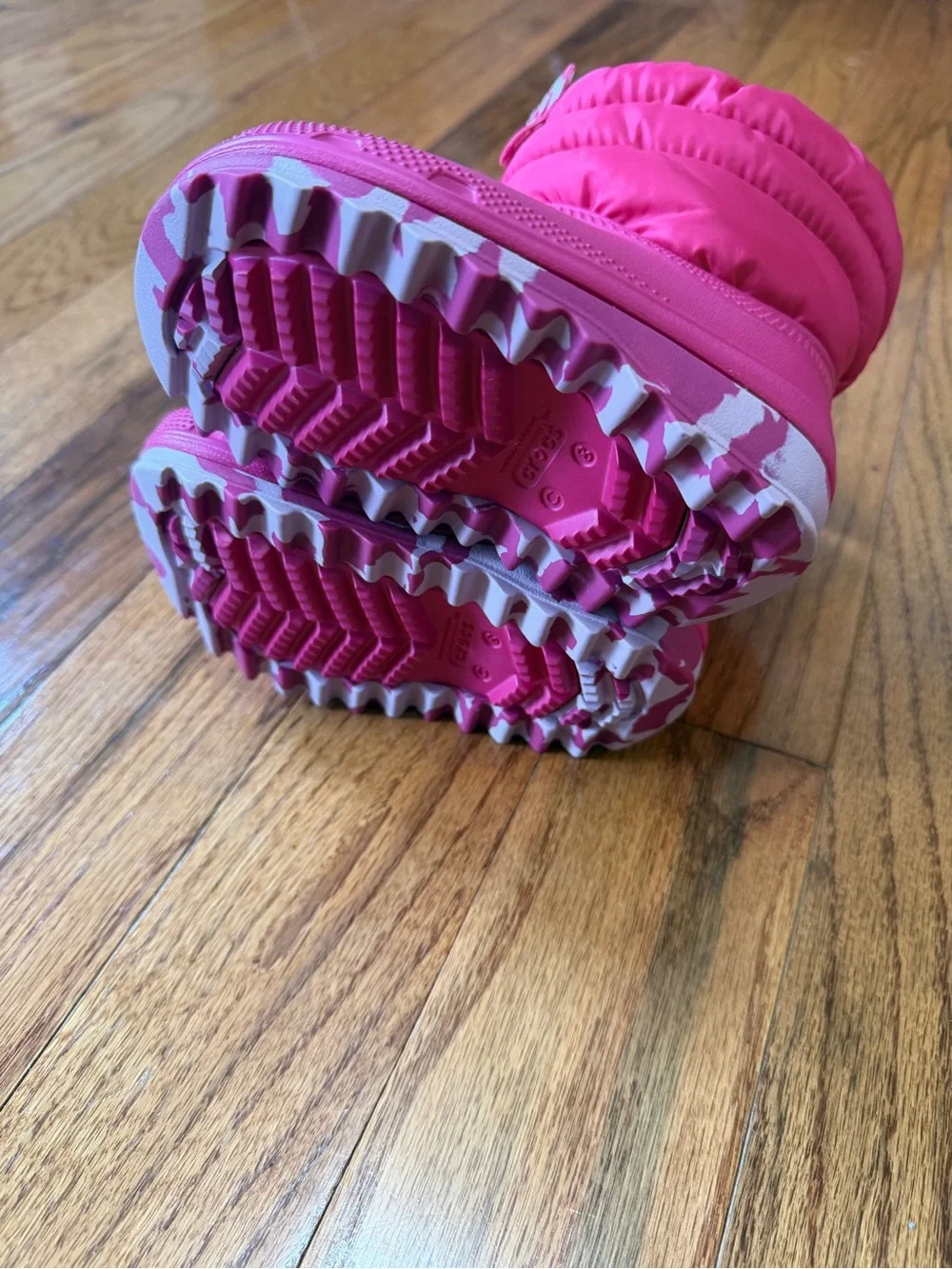 Crocs Toddler C8 Classic Neo Puff Lined Winter Snow Boots Bright Pink NWT